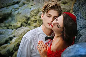 Novinha comprometida e sexy querendo sexo casual e encontros secretos